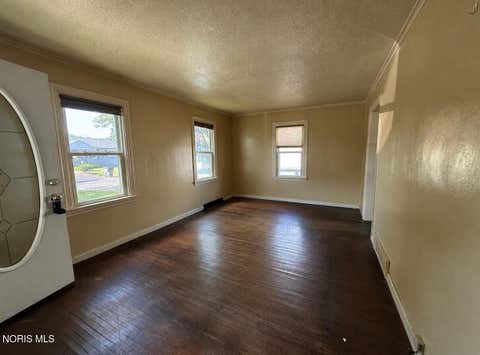 Tiny photo for 2724 Eldora Drive, Toledo, OH 43613 (MLS # 10010452)