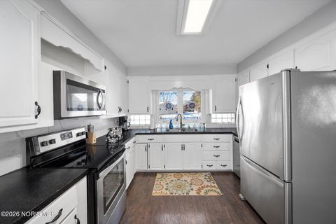 Tiny photo for 907 Huddle Road, Napoleon, OH 43545 (MLS # 10003897)