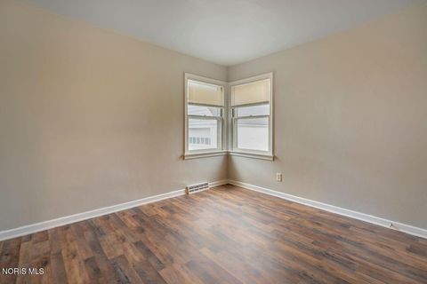 Tiny photo for 919 Turner Avenue, Toledo, OH 43607 (MLS # 10004945)