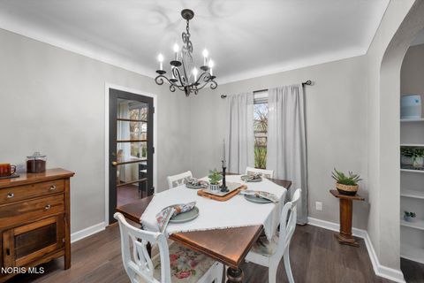 Tiny photo for 3818 Beverly Drive, Toledo, OH 43614 (MLS # 10005015)