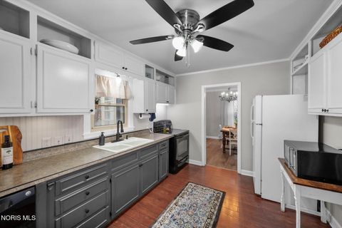 Tiny photo for 3818 Beverly Drive, Toledo, OH 43614 (MLS # 10005015)