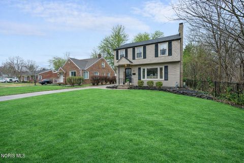 Tiny photo for 3818 Beverly Drive, Toledo, OH 43614 (MLS # 10005015)