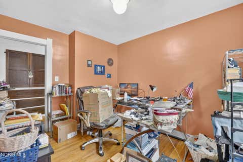 Tiny photo for 837 Geneva Avenue, Toledo, OH 43609 (MLS # 10010865)