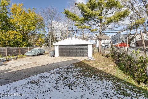 Tiny photo for 1129 Mason Street, Toledo, OH 43605 (MLS # 10004884)