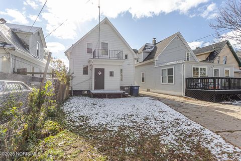 Tiny photo for 1129 Mason Street, Toledo, OH 43605 (MLS # 10004884)