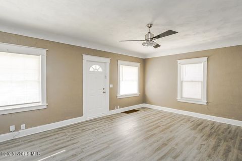 Tiny photo for 1129 Mason Street, Toledo, OH 43605 (MLS # 10004884)