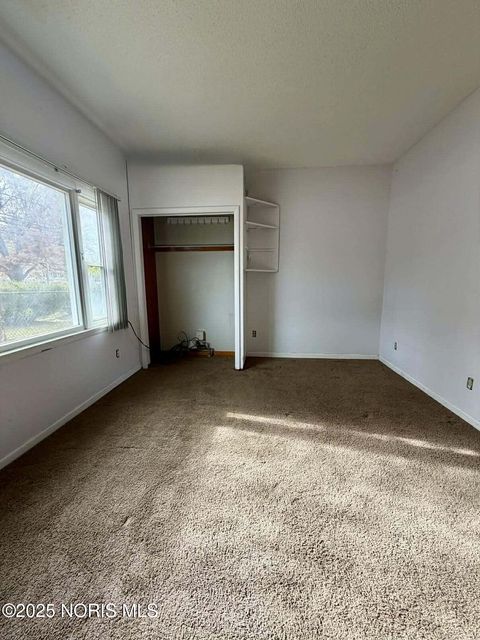 Tiny photo for 2122 Arlington Avenue, Toledo, OH 43609 (MLS # 10001587)