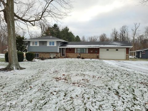 Photo of 5490 E Hanthorn Road, Lima, OH 45806 (MLS # 10002299)