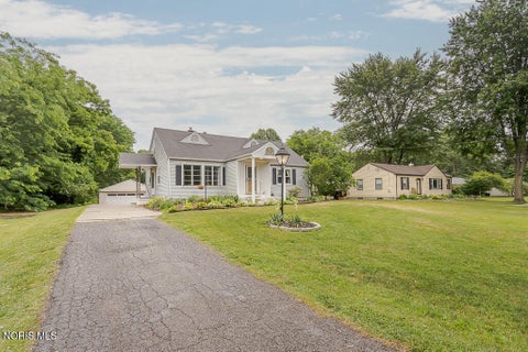 Homes For Sale - 2960 Heysler Road<br/> Toledo, OH 43617