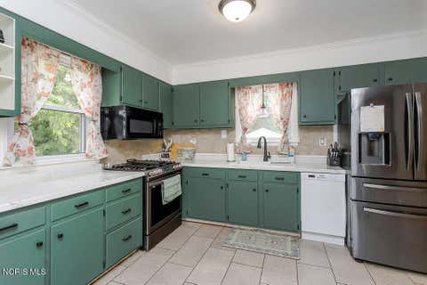 Tiny photo for 2960 Heysler Road, Toledo, OH 43617 (MLS # 10009420)