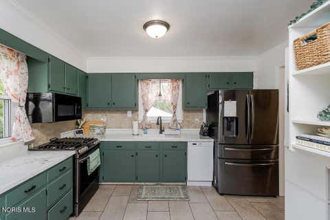 Tiny photo for 2960 Heysler Road, Toledo, OH 43617 (MLS # 10009420)