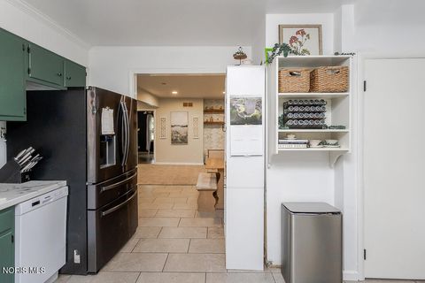 Tiny photo for 2960 Heysler Road, Toledo, OH 43617 (MLS # 10009420)