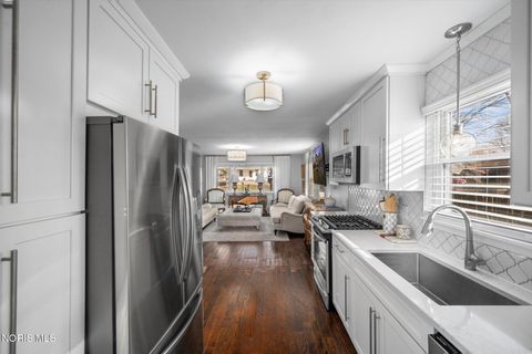 Tiny photo for 5131 Bainbridge Rd, Toledo, OH 43623 (MLS # 10004541)