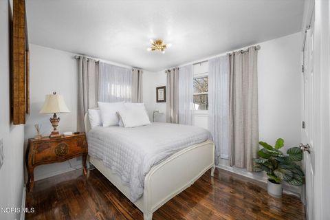 Tiny photo for 5131 Bainbridge Rd, Toledo, OH 43623 (MLS # 10004541)