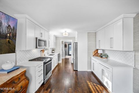 Tiny photo for 5131 Bainbridge Rd, Toledo, OH 43623 (MLS # 10004541)