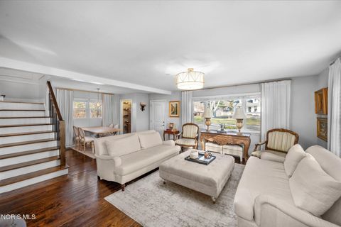 Tiny photo for 5131 Bainbridge Rd, Toledo, OH 43623 (MLS # 10004541)