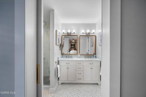 Tiny photo for 5131 Bainbridge Rd, Toledo, OH 43623 (MLS # 10004541)