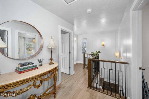 Tiny photo for 5131 Bainbridge Rd, Toledo, OH 43623 (MLS # 10004541)