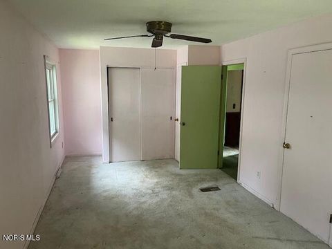 Tiny photo for 252 Kenmore Avenue, Toledo, OH 43609 (MLS # 10009948)