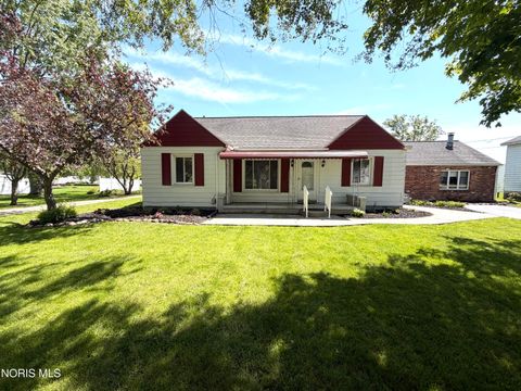 Photo of 210 School Street, Luckey, OH 43443 (MLS # 10007980)