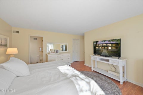 Tiny photo for 29666 E River Road, Perrysburg, OH 43551 (MLS # 10013932)