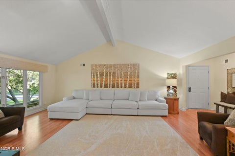 Tiny photo for 29666 E River Road, Perrysburg, OH 43551 (MLS # 10013932)