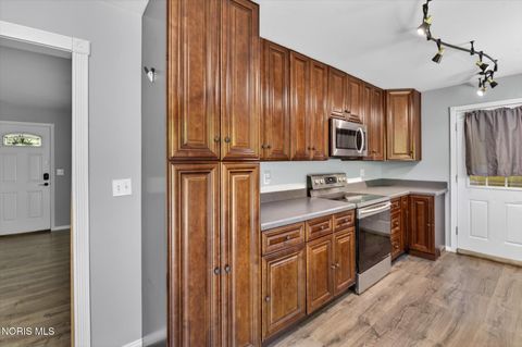 Tiny photo for 5220 Whitehouse Spencer Road, Whitehouse, OH 43571 (MLS # 10007672)