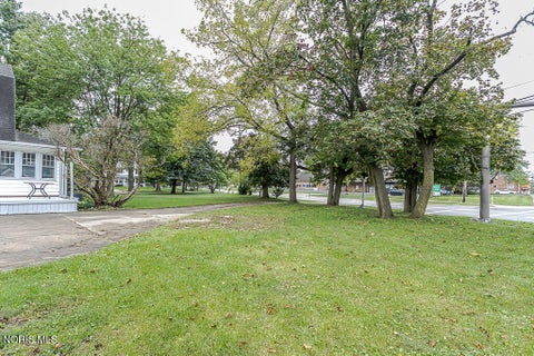 Tiny photo for 2670 Brookford Drive, Toledo, OH 43614 (MLS # 10013791)