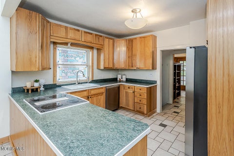 Tiny photo for 2670 Brookford Drive, Toledo, OH 43614 (MLS # 10013791)