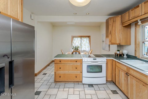 Tiny photo for 2670 Brookford Drive, Toledo, OH 43614 (MLS # 10013791)