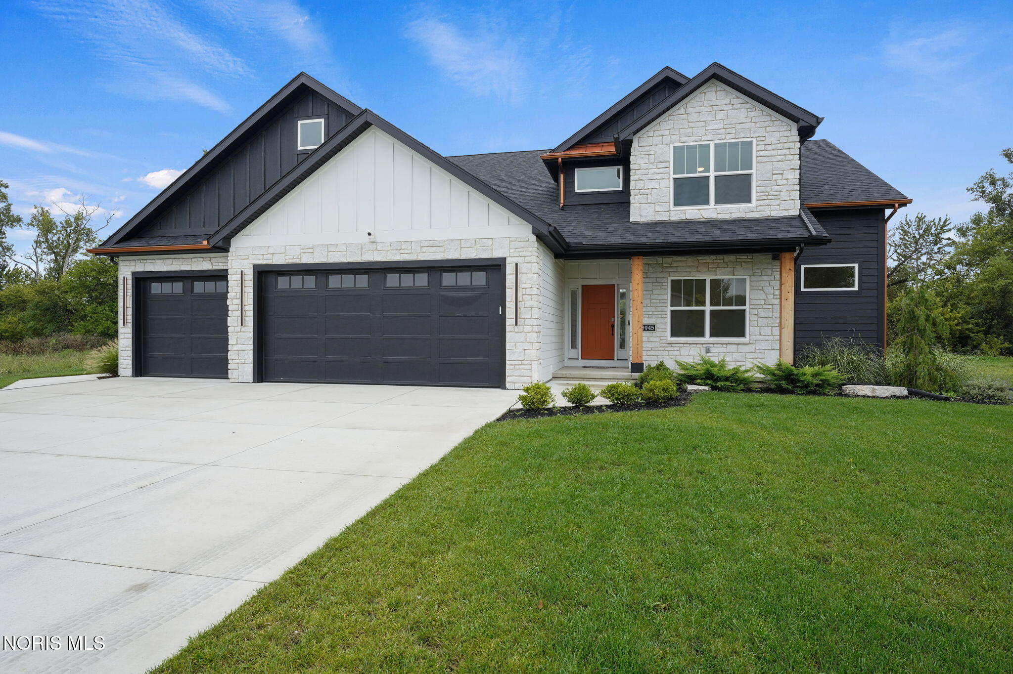 3945 Legacy Trail