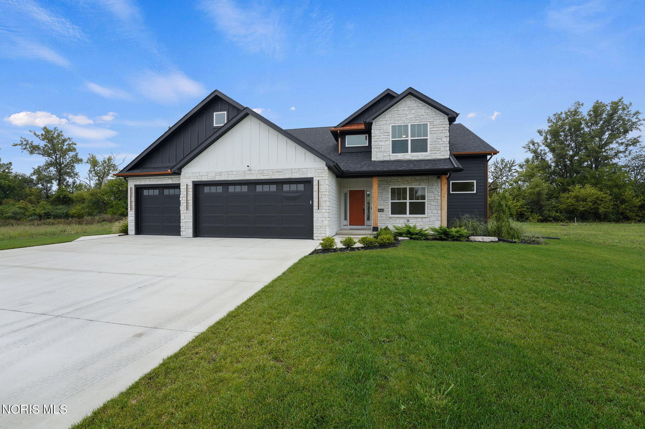 3945 Legacy Trail