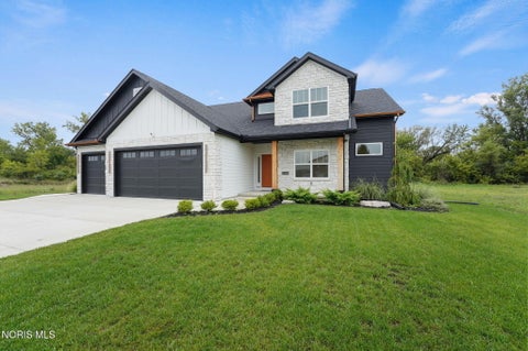 Tiny photo for 3945 Legacy Trail, Sylvania, OH 43560 (MLS # 10013339)