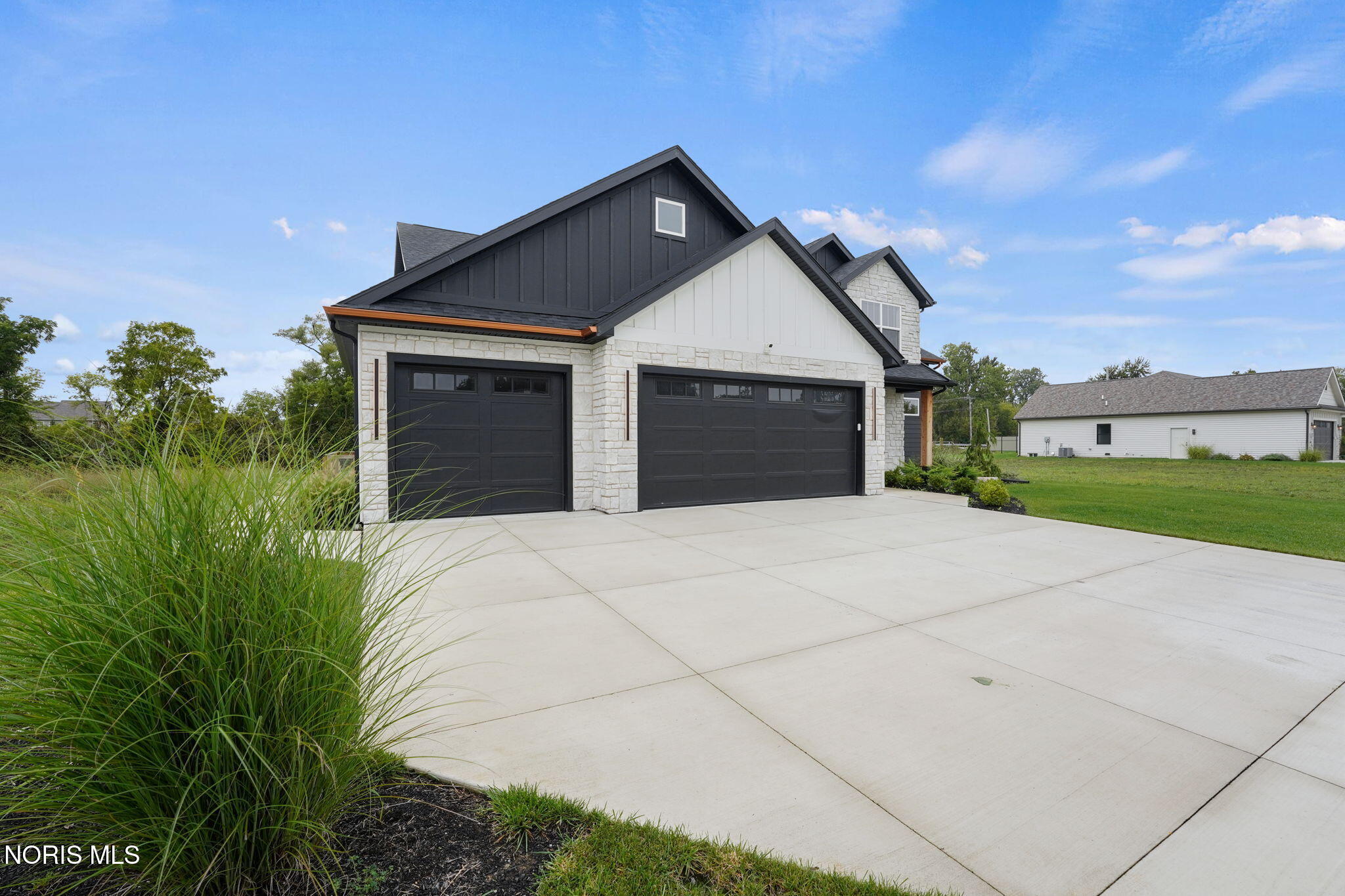 3945 Legacy Trail