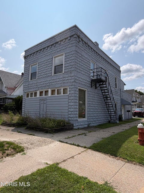 Multifamily For Sale - 1302 Kelsey Avenue<br/> Toledo, OH 43605