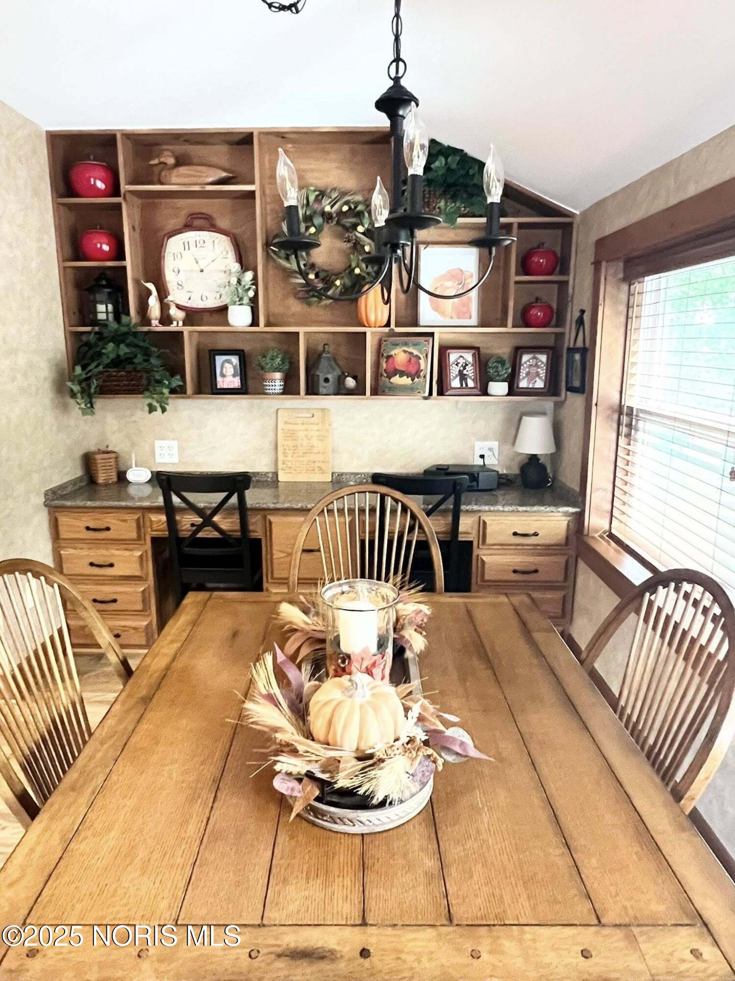 Findlay, Ohio 45840, United States, 3 Bedrooms Bedrooms, ,2 BathroomsBathrooms,Residential,Coming Soon,230645