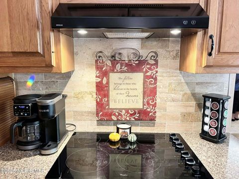Tiny photo for 217 Hancock Street, Findlay, OH 45840 (MLS # 10000344)