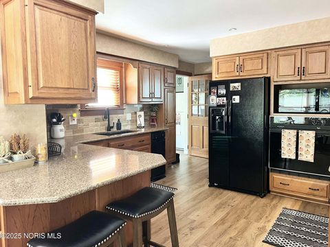 Tiny photo for 217 Hancock Street, Findlay, OH 45840 (MLS # 10000344)