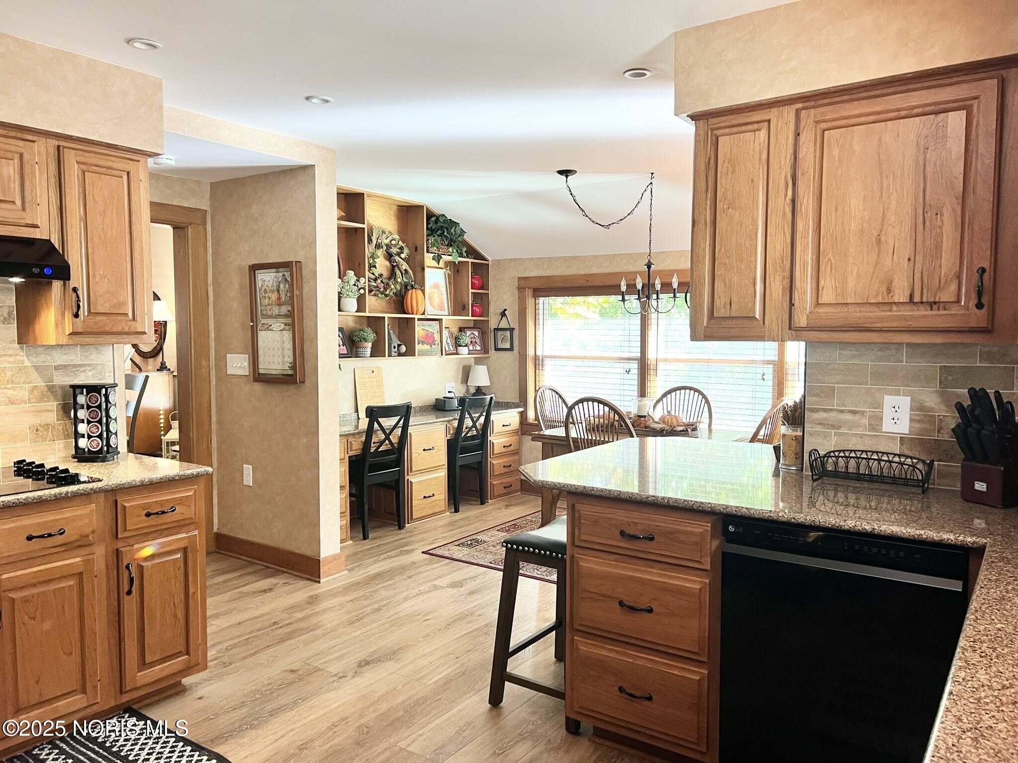 Findlay, Ohio 45840, United States, 3 Bedrooms Bedrooms, ,2 BathroomsBathrooms,Residential,Coming Soon,230645