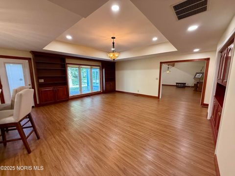 Tiny photo for 505 Bright Road, Findlay, OH 45840 (MLS # 10000238)