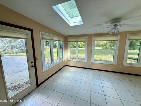 Tiny photo for 505 Bright Road, Findlay, OH 45840 (MLS # 10000238)