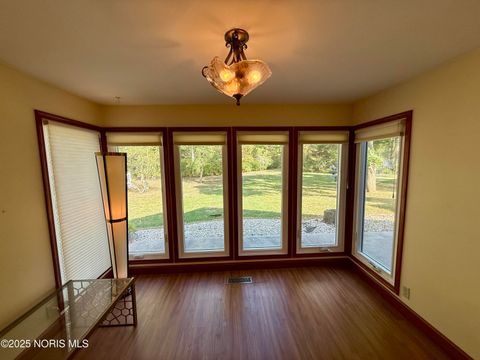 Tiny photo for 505 Bright Road, Findlay, OH 45840 (MLS # 10000238)