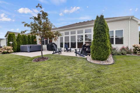 Tiny photo for 4450 Post Office Circle, Maumee, OH 43537 (MLS # 10011152)