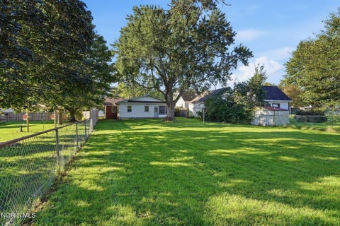 Tiny photo for 136 E Hobart Avenue, Findlay, OH 45840 (MLS # 10014069)
