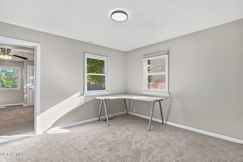 Tiny photo for 136 E Hobart Avenue, Findlay, OH 45840 (MLS # 10014069)