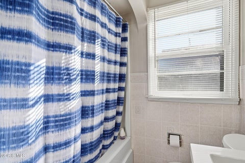 Tiny photo for 136 E Hobart Avenue, Findlay, OH 45840 (MLS # 10014069)