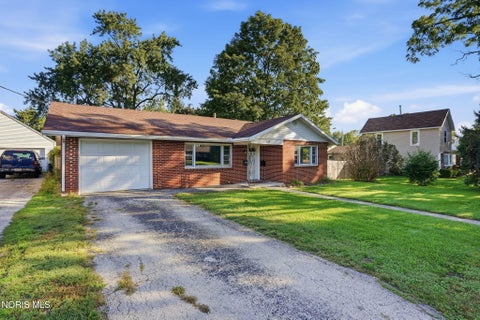 Tiny photo for 136 E Hobart Avenue, Findlay, OH 45840 (MLS # 10014069)