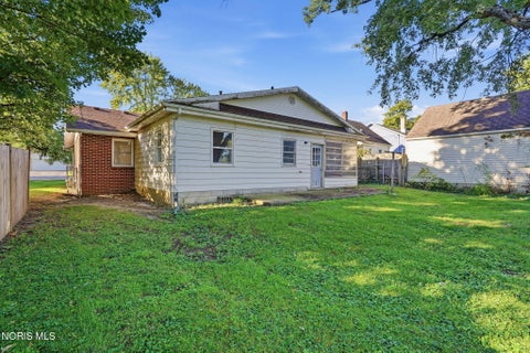 Tiny photo for 136 E Hobart Avenue, Findlay, OH 45840 (MLS # 10014069)