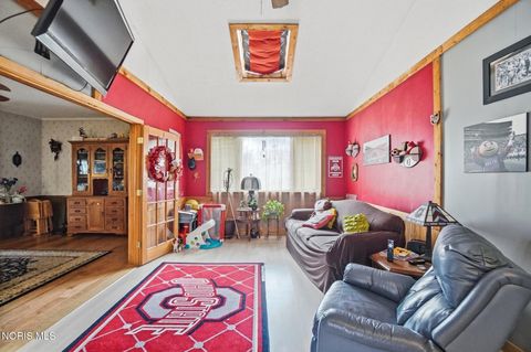 Tiny photo for 810 S Wintergarden Road, Bowling Green, OH 43402 (MLS # 10005024)