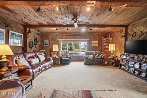 Tiny photo for 810 S Wintergarden Road, Bowling Green, OH 43402 (MLS # 10005024)